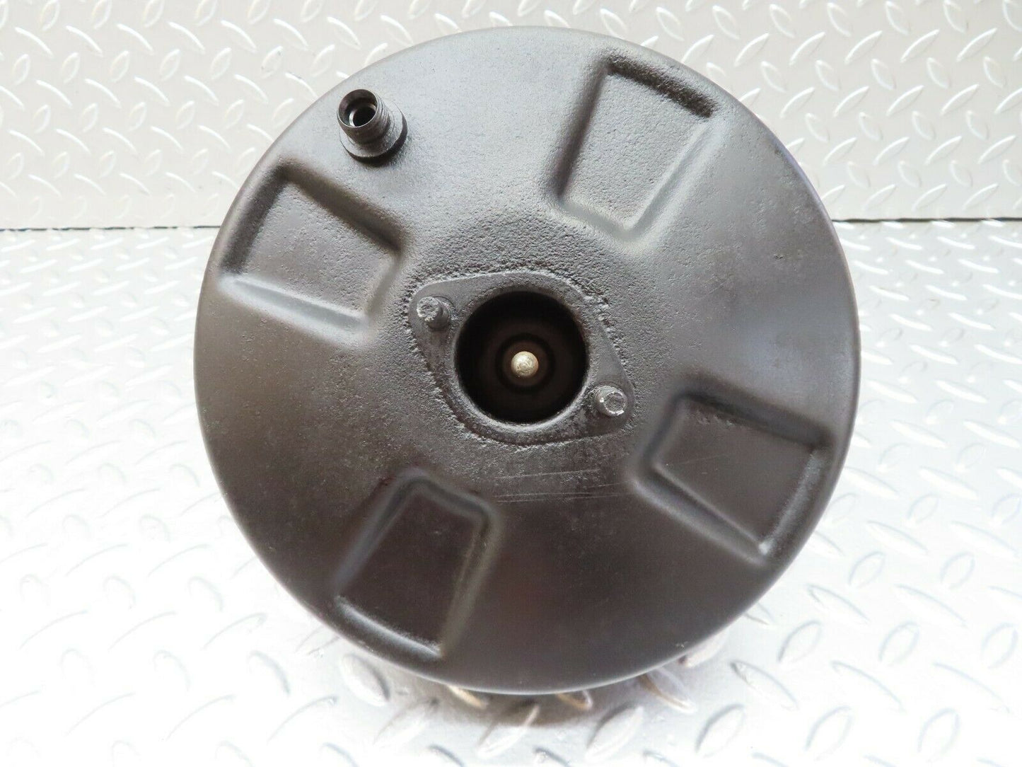 18057 Mercedes-Benz W123 200 Brake Booster