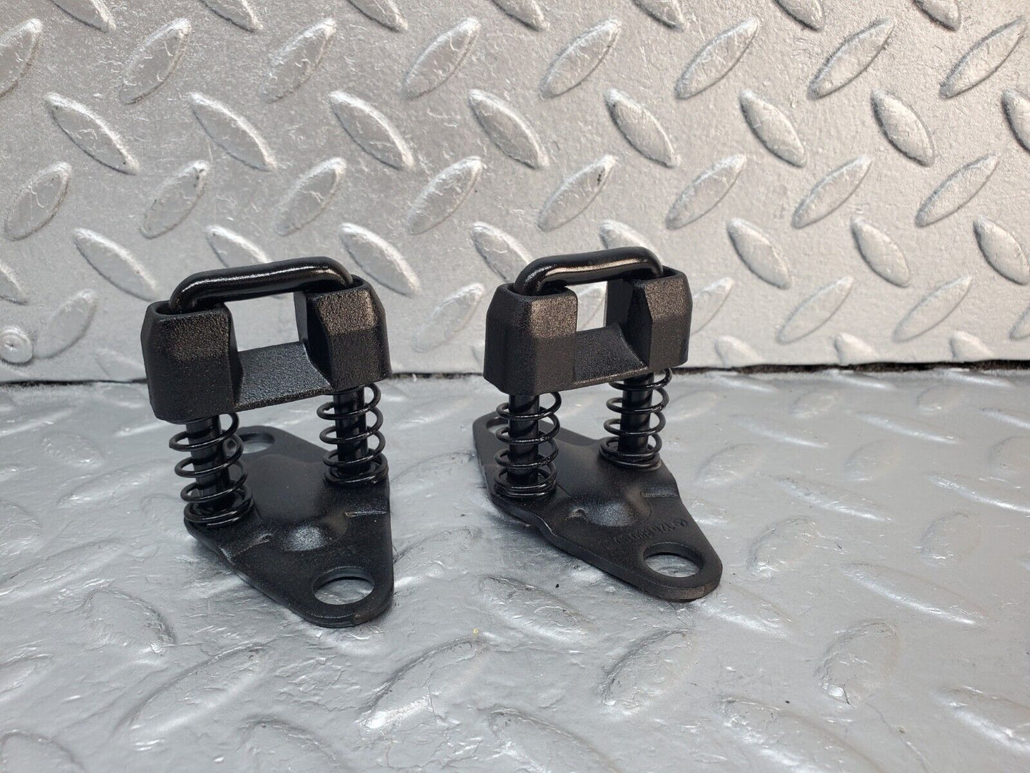 45948 Mercedes-Benz W126 420SE Bonnet Lock Catch Pair 1268800060