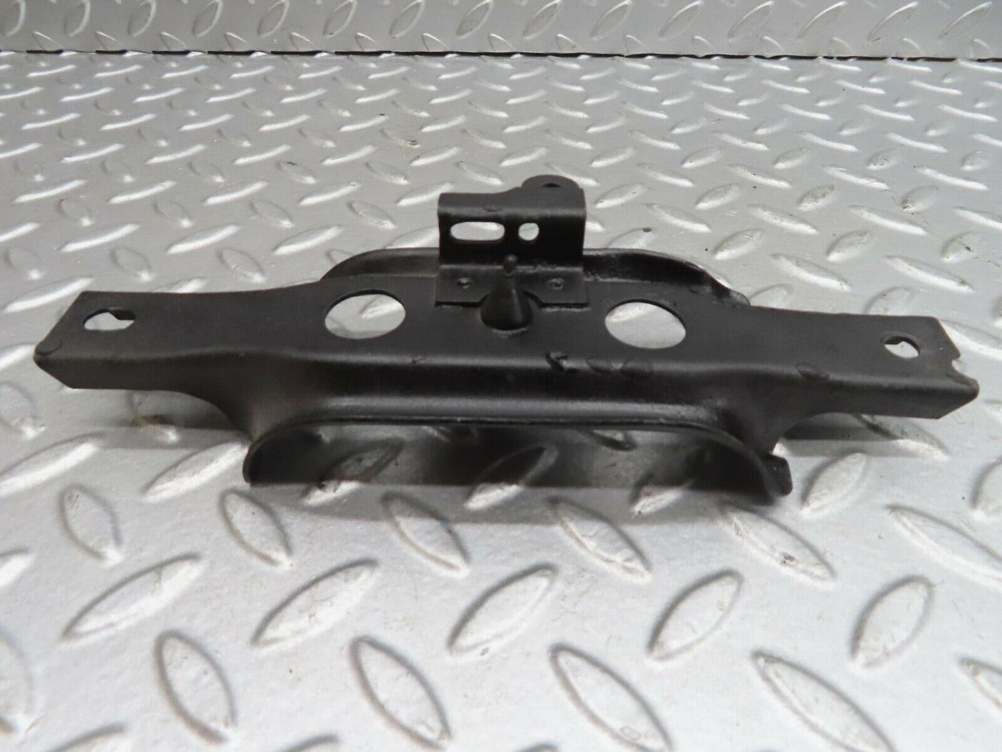 13881 Mercedes-Benz C107 280SLC Cardan Shaft Drive Shaft Bracket
