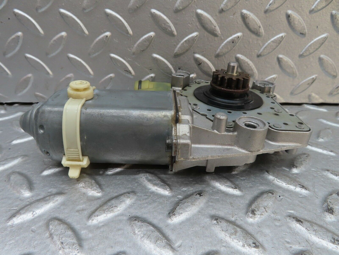 19360 Mercedes-Benz C140 CL420 Coupe Left Window Regulator Motor 1407202146