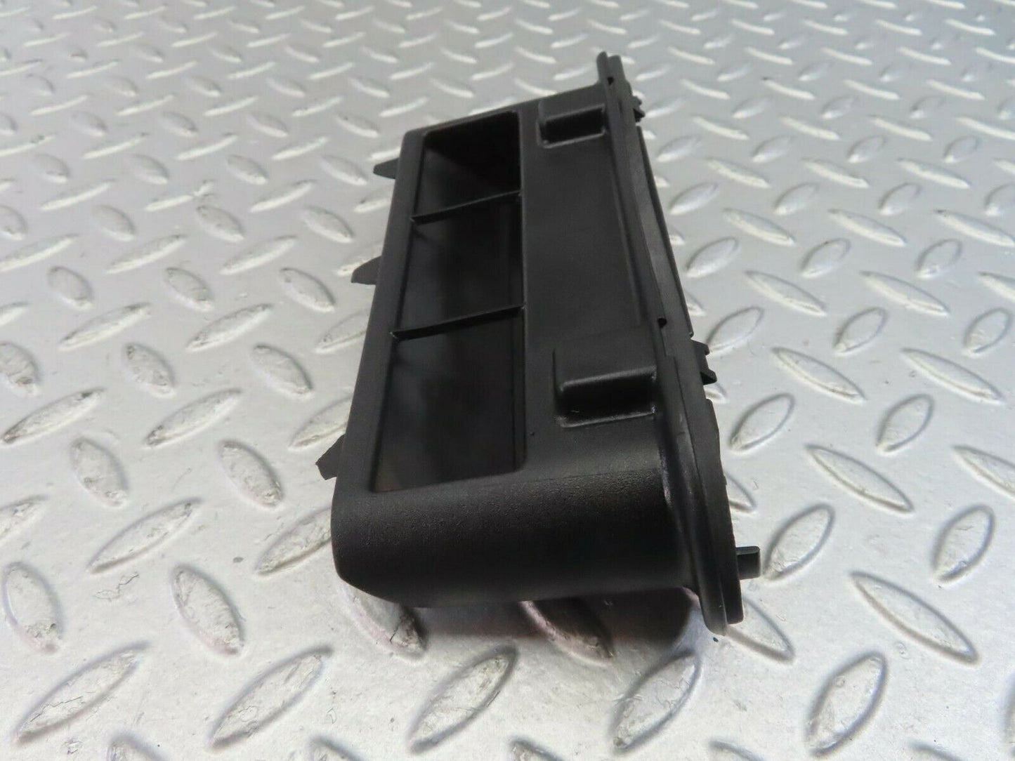 10371 Mercedes-Benz W201 190E Trunk Breather Ventilation Valve 2018300242