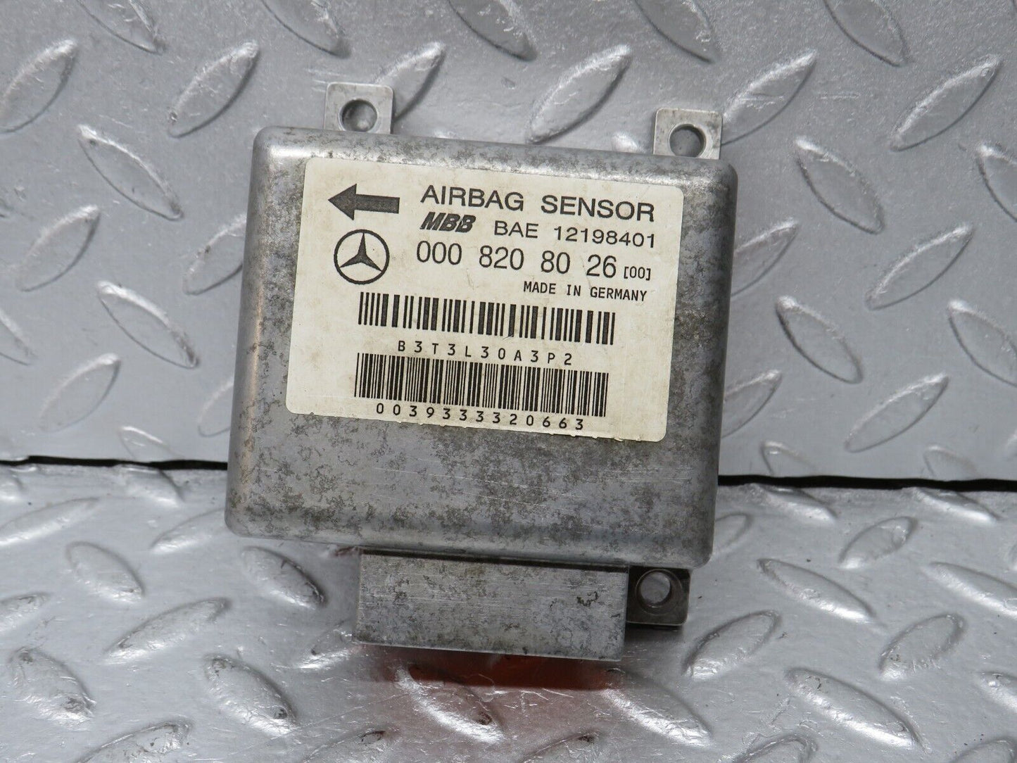 38415 Mercedes-Benz R129 280SL Coupe Airbag Crash Sensor 0008208026