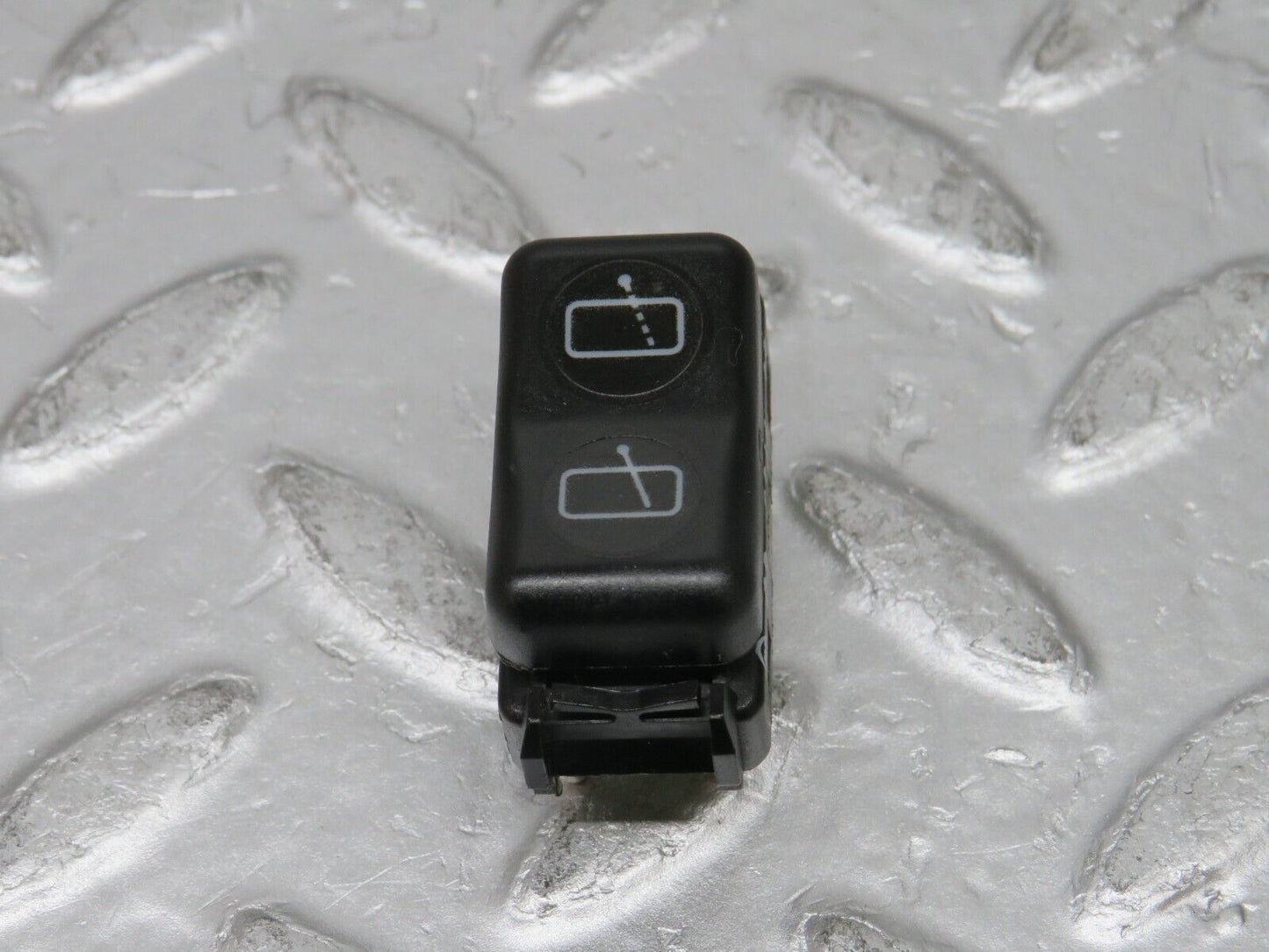 32464 Mercedes-Benz S124 300TE Wagon Windscreen Wiper Switch 1248210151