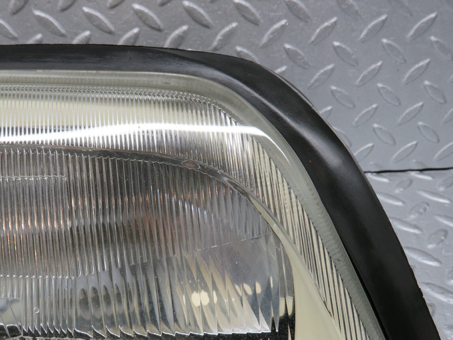 38237 Mercedes-Benz R129 280SL Coupe Headlight Bosch Right 0301090702 1298203861