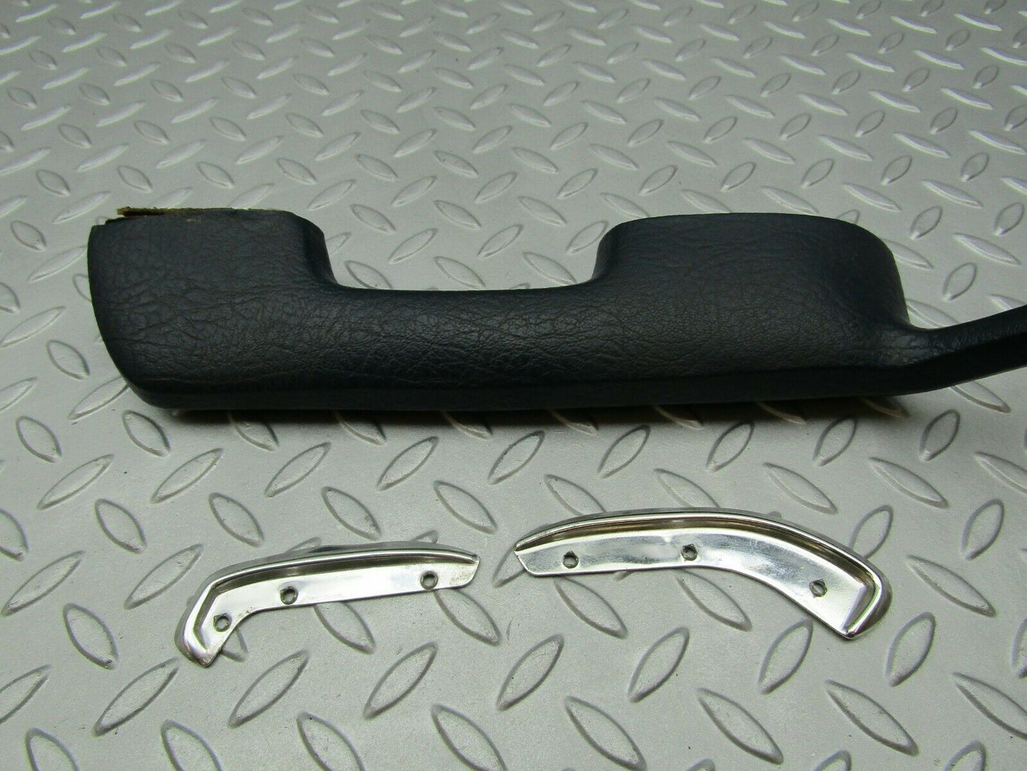 3307 Mercedes-Benz W108 280SE Interior Door Handle Blue Left