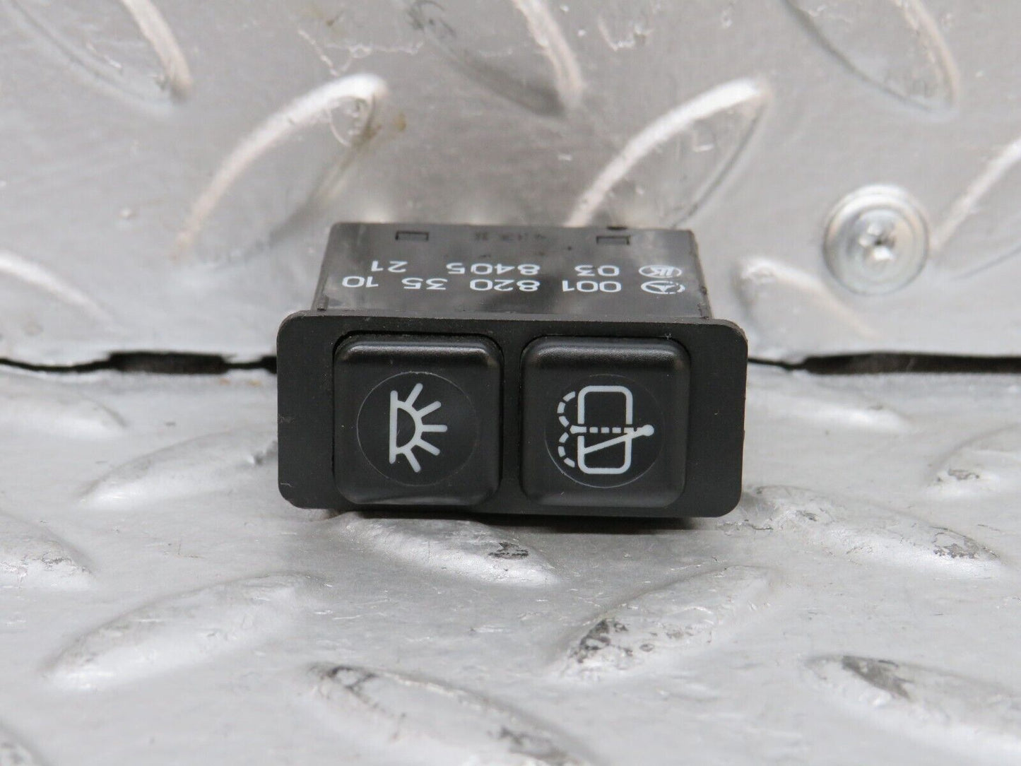 28323 Mercedes-Benz S123 240D Wagon Rear Wiper And Light Switch 0018203510