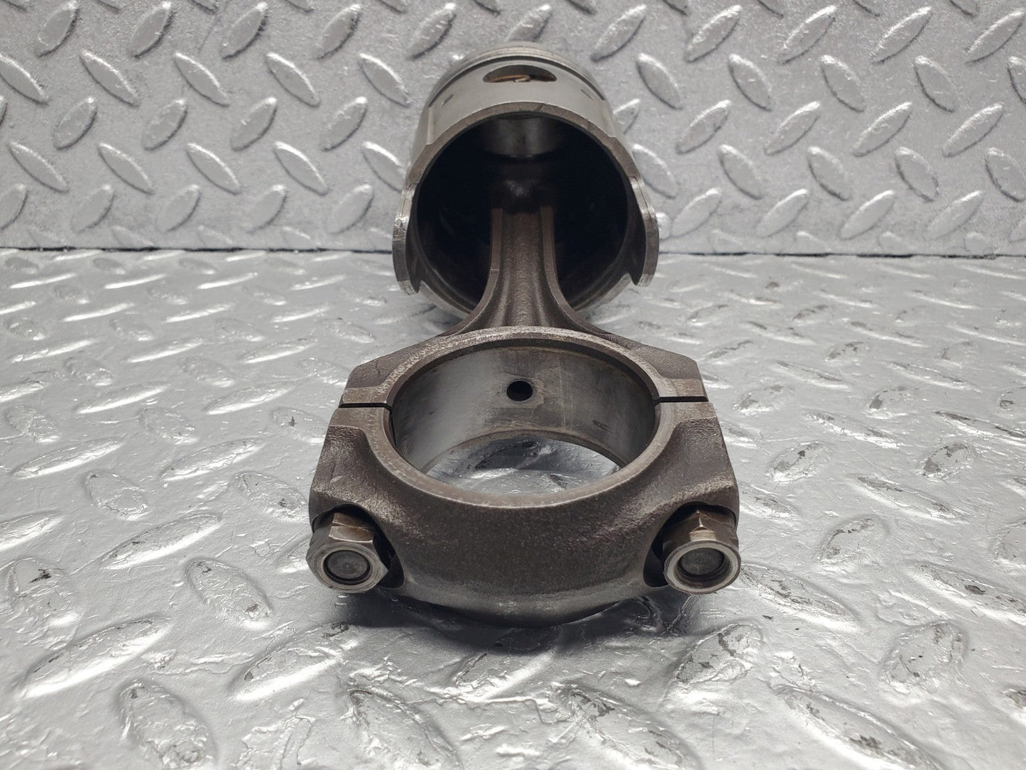 W112 piston and connecting rod used OEM