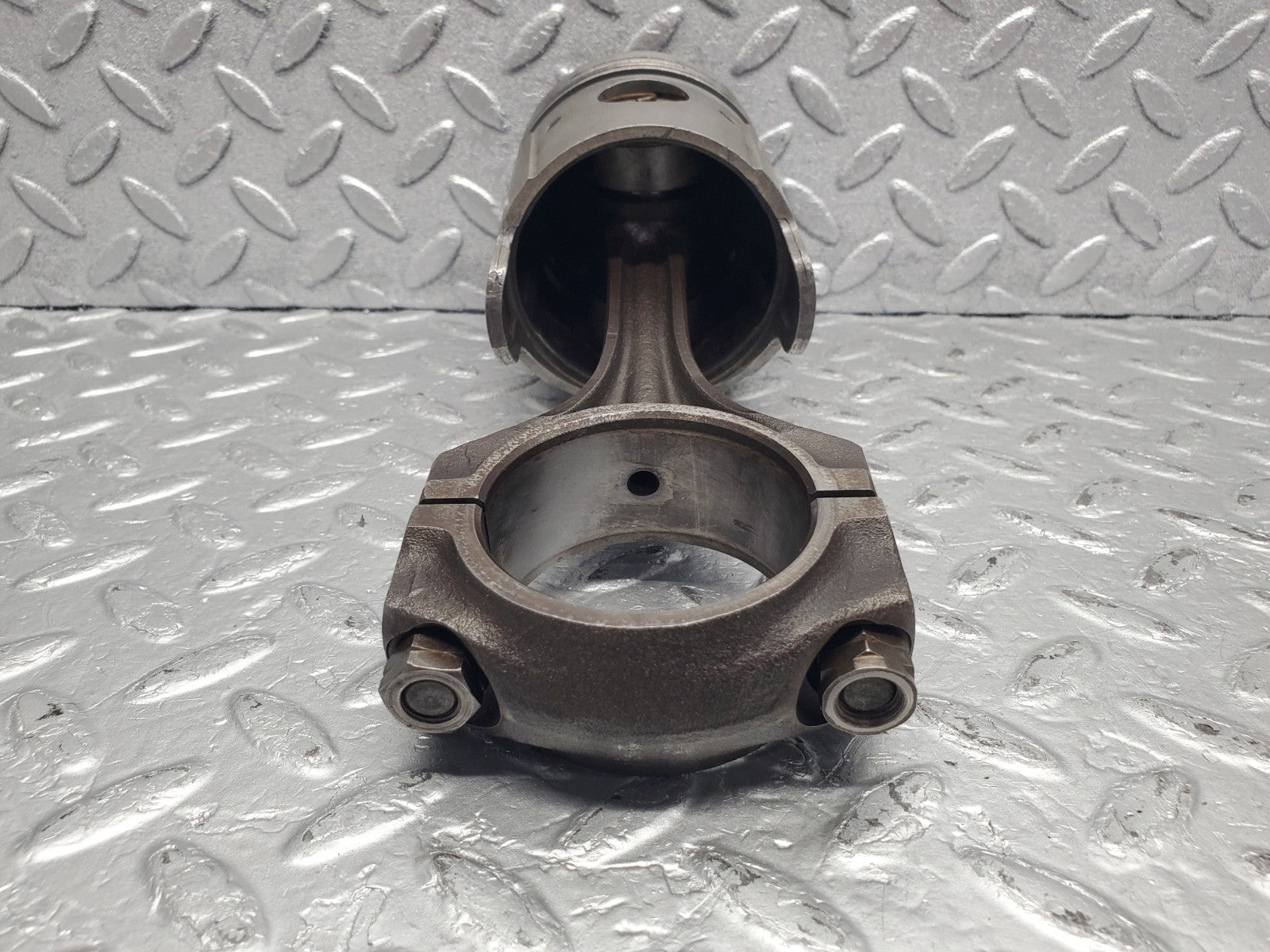 W112 piston and connecting rod used OEM