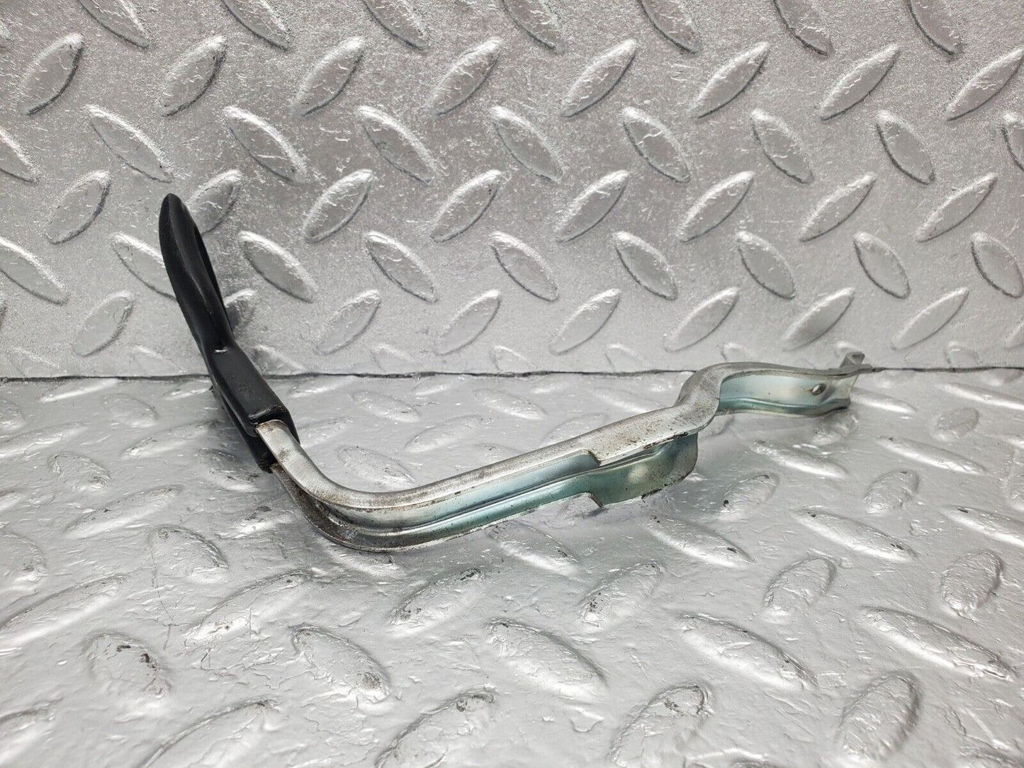 46630 Mercedes-Benz C123 280CE Coupe Front Right Seat Side Height Adjust Handle