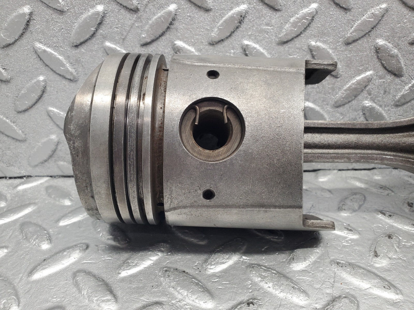 W112 piston and connecting rod used OEM