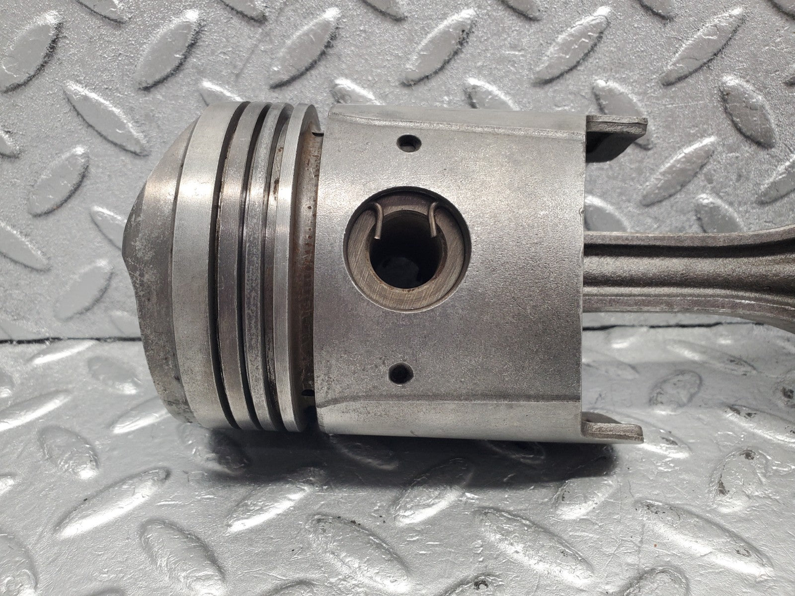 W112 piston and connecting rod used OEM