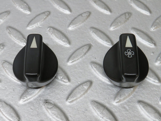 36132 Mercedes-Benz W126 420SE Heater Control Knob Pair