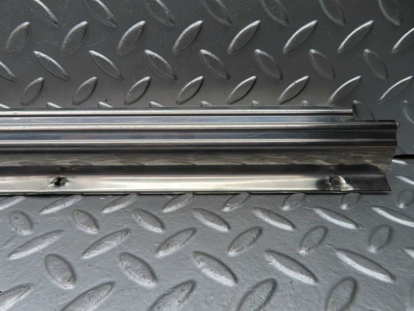 20762 Mercedes-Benz R107 450SL Left Door Sill Chrome