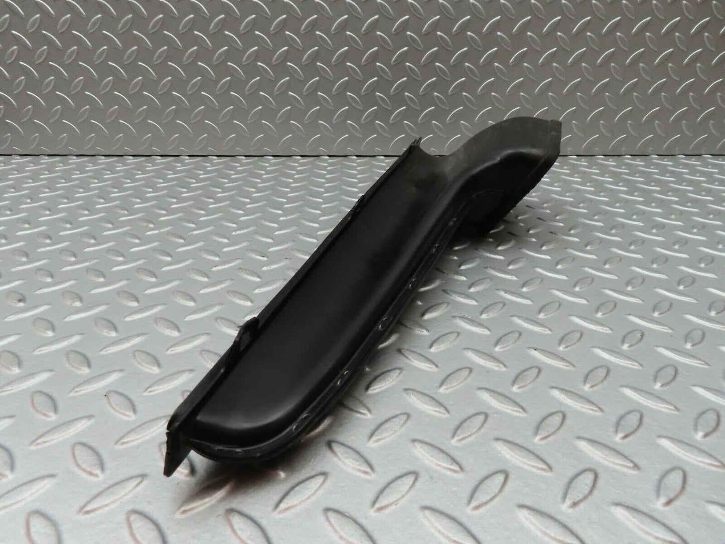 5225 Mercedes-Benz W116 350SE Dashboard Ventilation Duct Left 1168300319