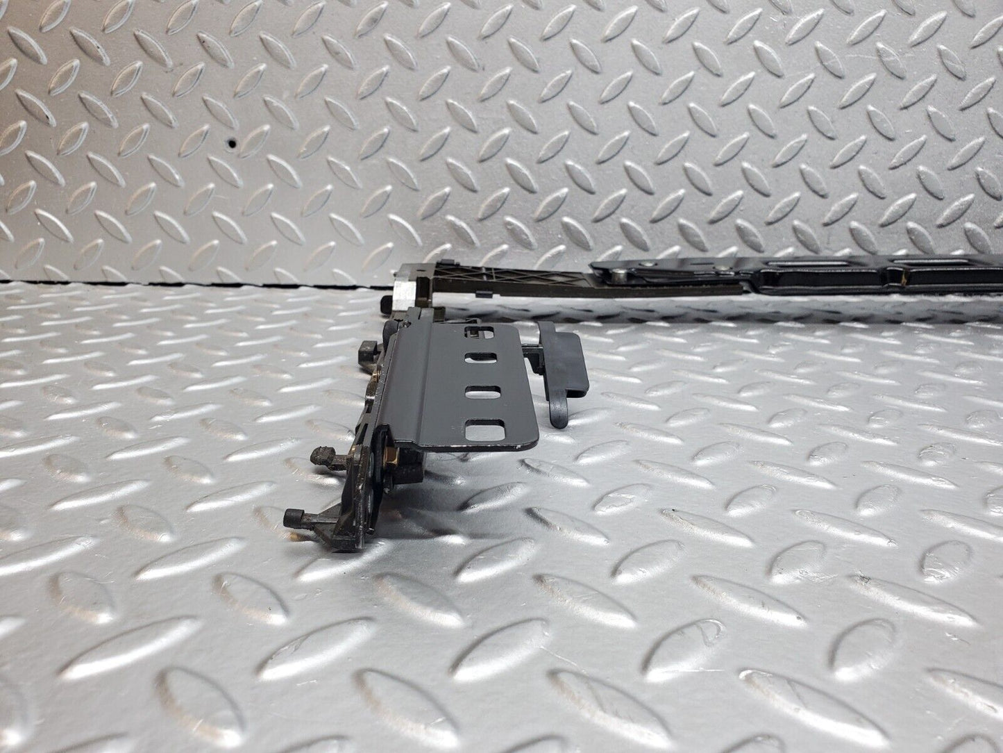 45989 Mercedes-Benz W126 420SE Power Sunroof Mechanism