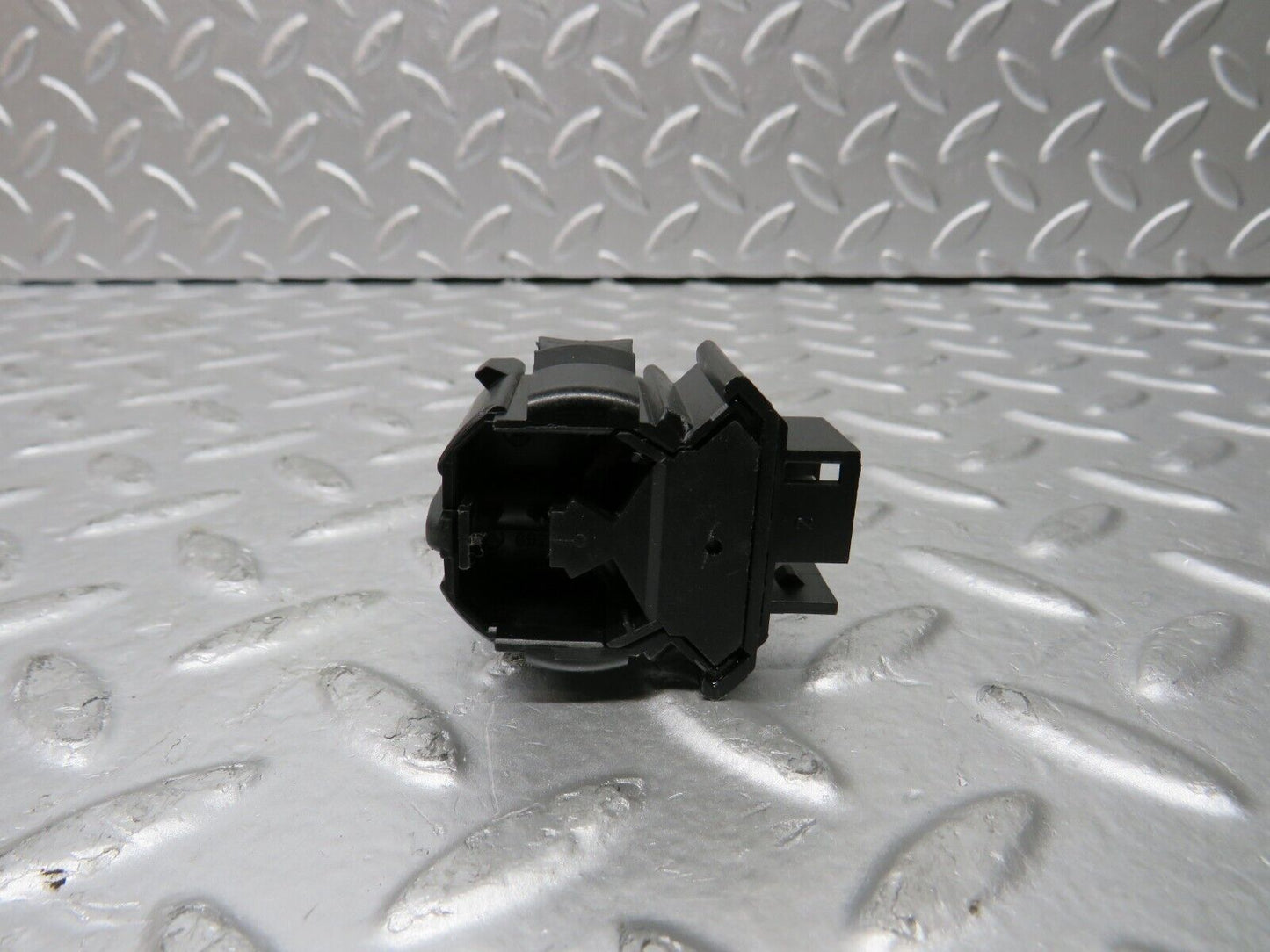 30336 Mercedes-Benz W124 230E Kick Down Switch 0025452214