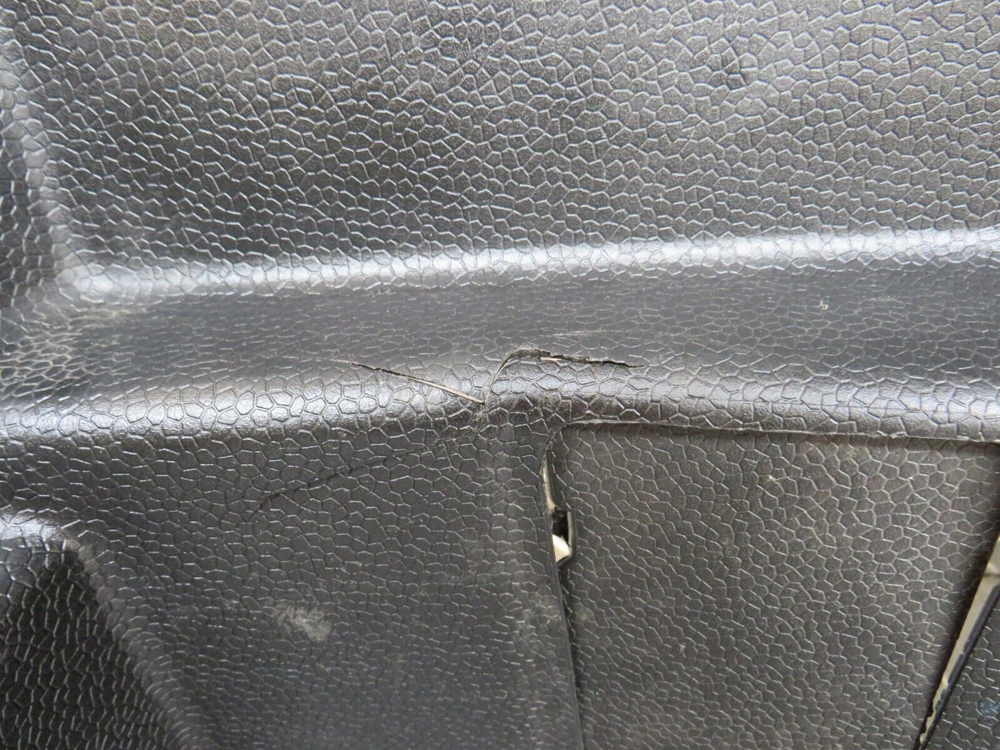 34033 Mercedes-Benz W124 260E Trunk Cover Panel Left 1246900730