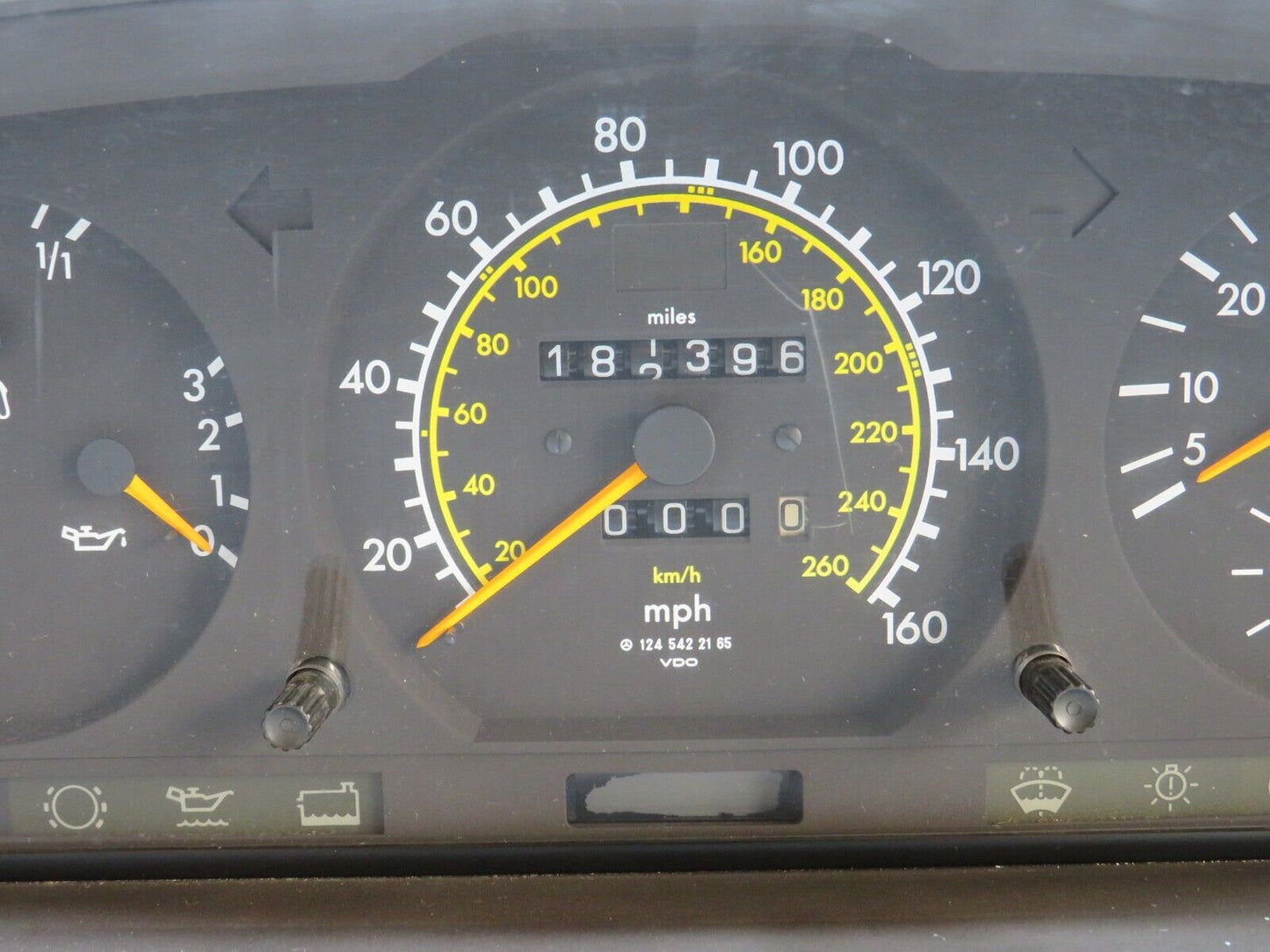 29204 Mercedes-Benz C124 320CE Coupe Instrument Cluster ASR  1244405447