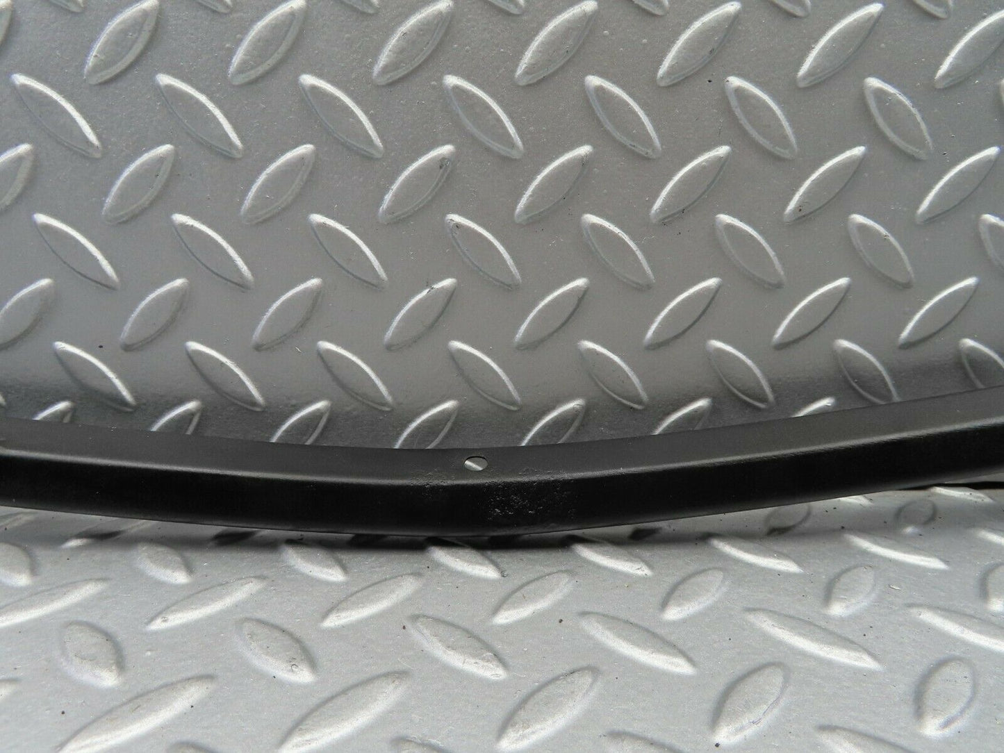 7068 Mercedes-Benz C107 350SLC Coupe Front Bumper Trim