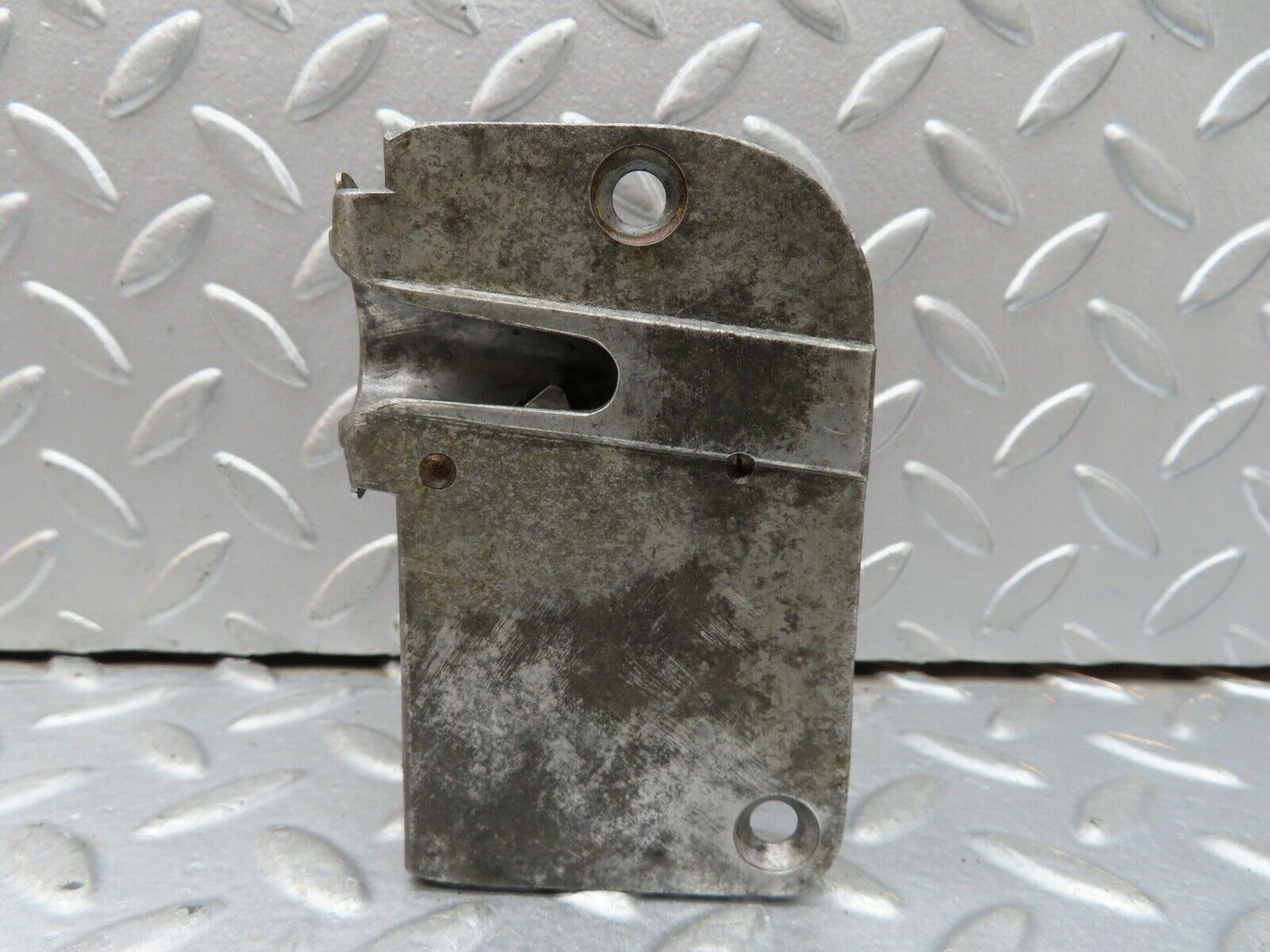 18770 Mercedes-Benz W120 W121 Ponton Rear Right Door Lock Mechanism