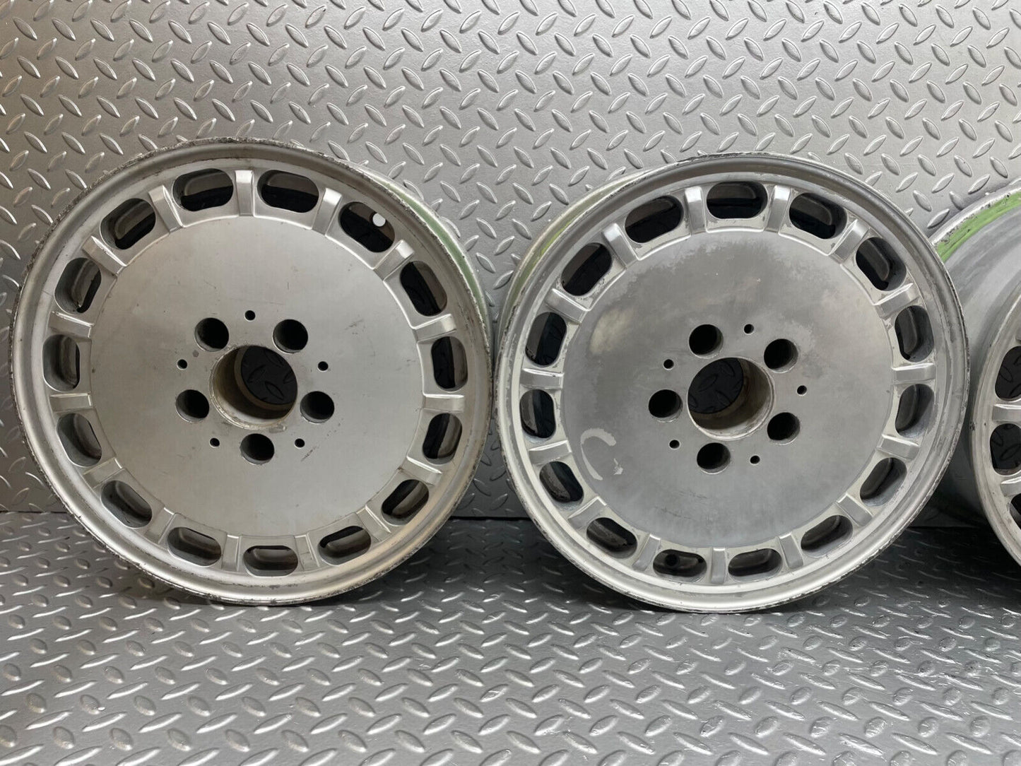 35879 Mercedes-Benz Alloy Wheel Set 7Jx15 H2 ET25 1264003002
