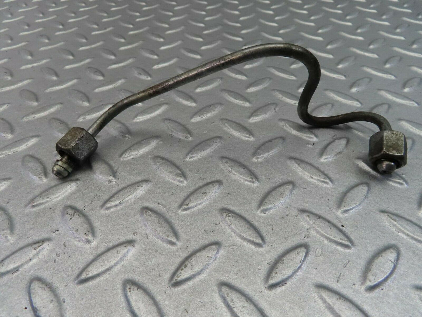 7977 Mercedes-Benz W115 220D Fuel Line Hose Set With Bracket