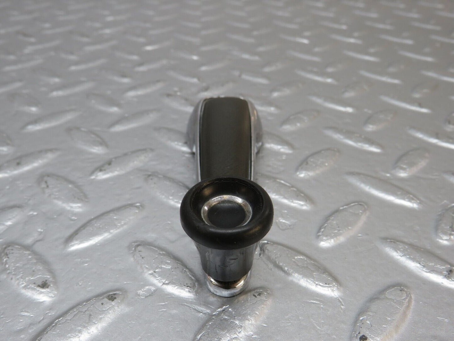 40221 Mercedes-Benz W110 230 Window Lifter Crank Handle