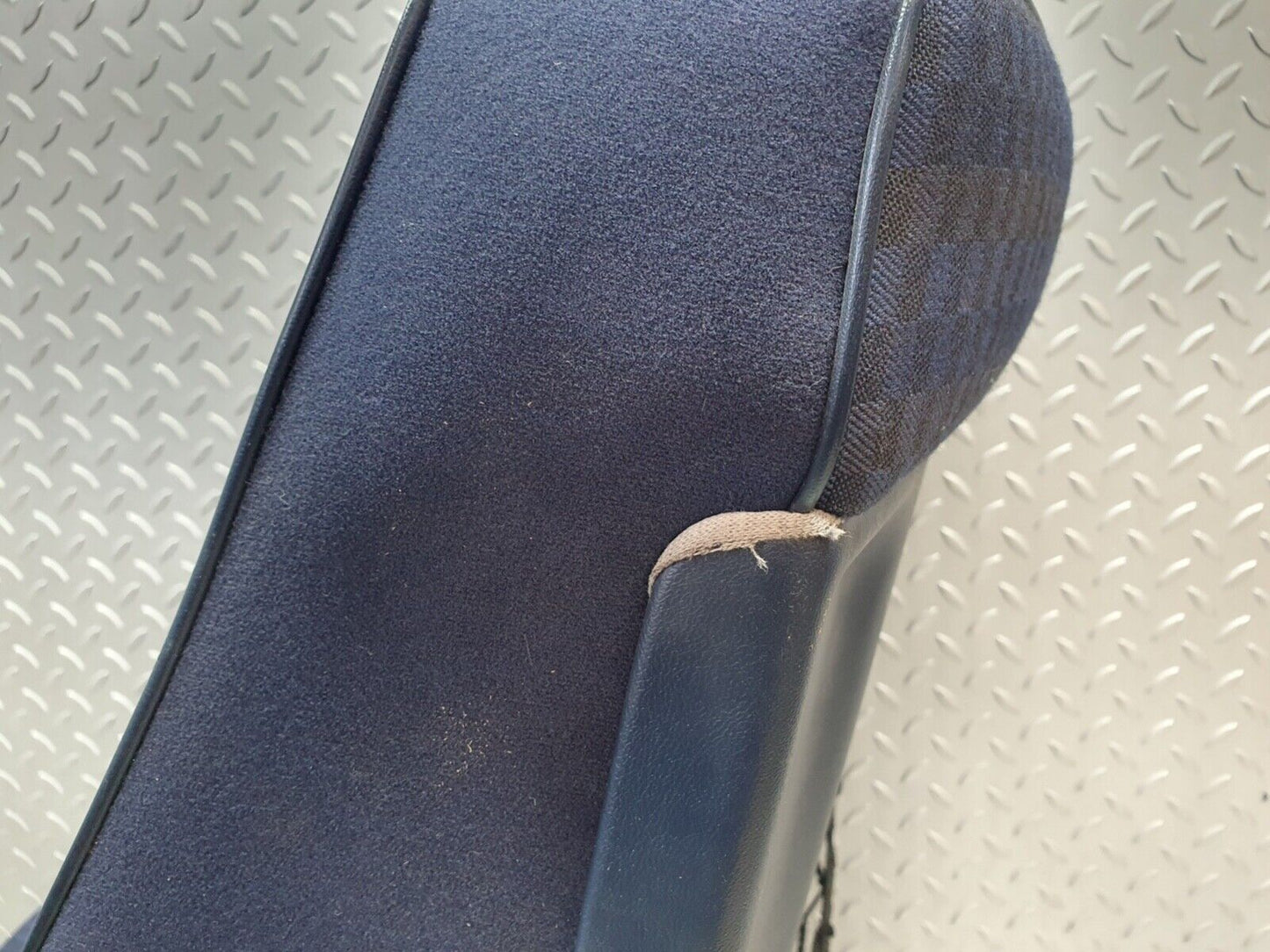 43031 Mercedes-Benz W201 190 Front Left Seat Blue 2019101450