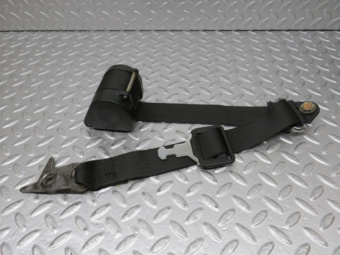 34397 Mercedes-Benz C126 380SEC Rear Seat Belt Set With Buckles 1268602185