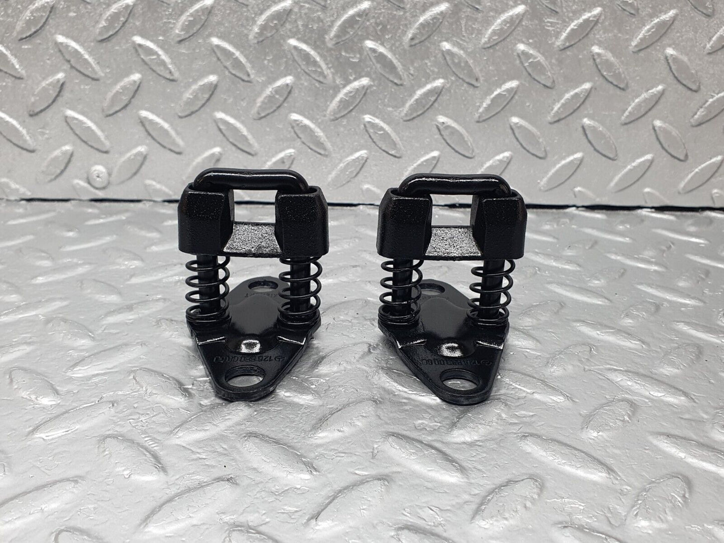 43565 Mercedes-Benz C126 380SEC Coupe Bonnet Lock Catch Pair 1268800060