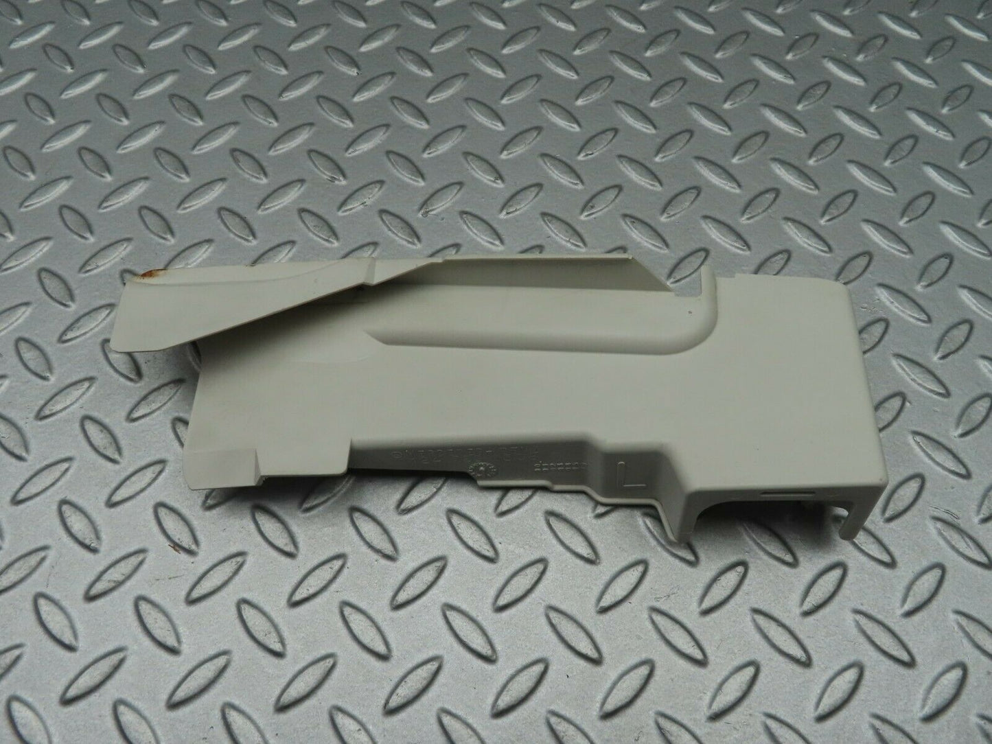 5288 Mercedes-Benz W124 230E Lock Cover Front Left 1247231308