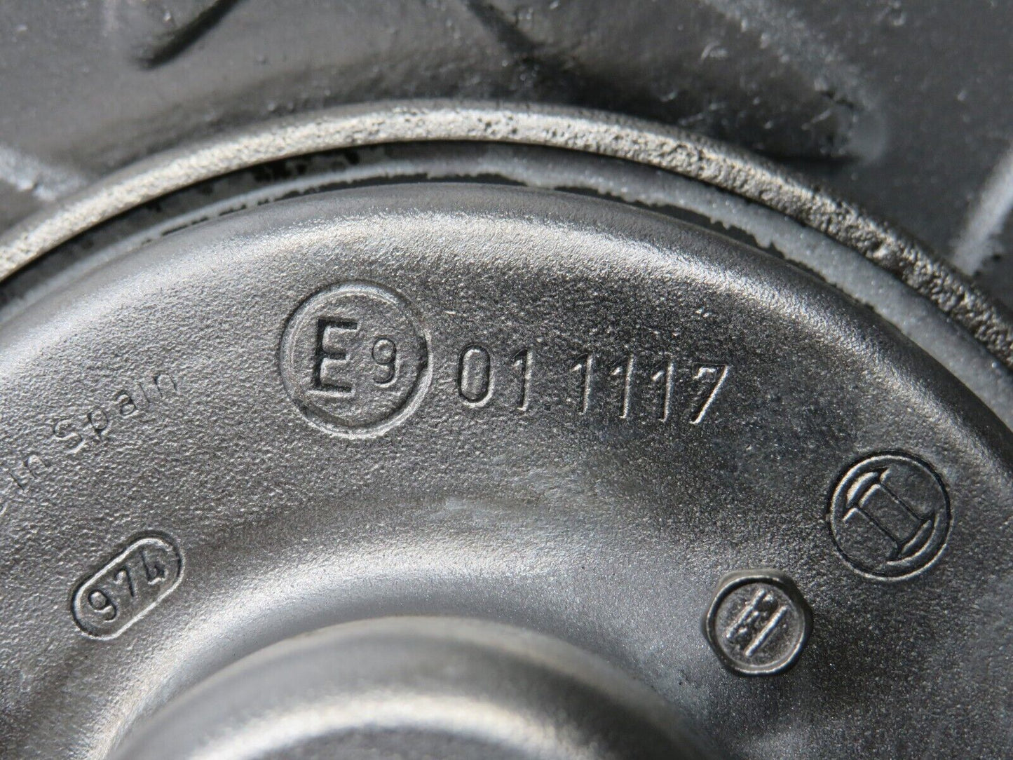 30311 Mercedes-Benz W124 230E Horn Bosch CH2001