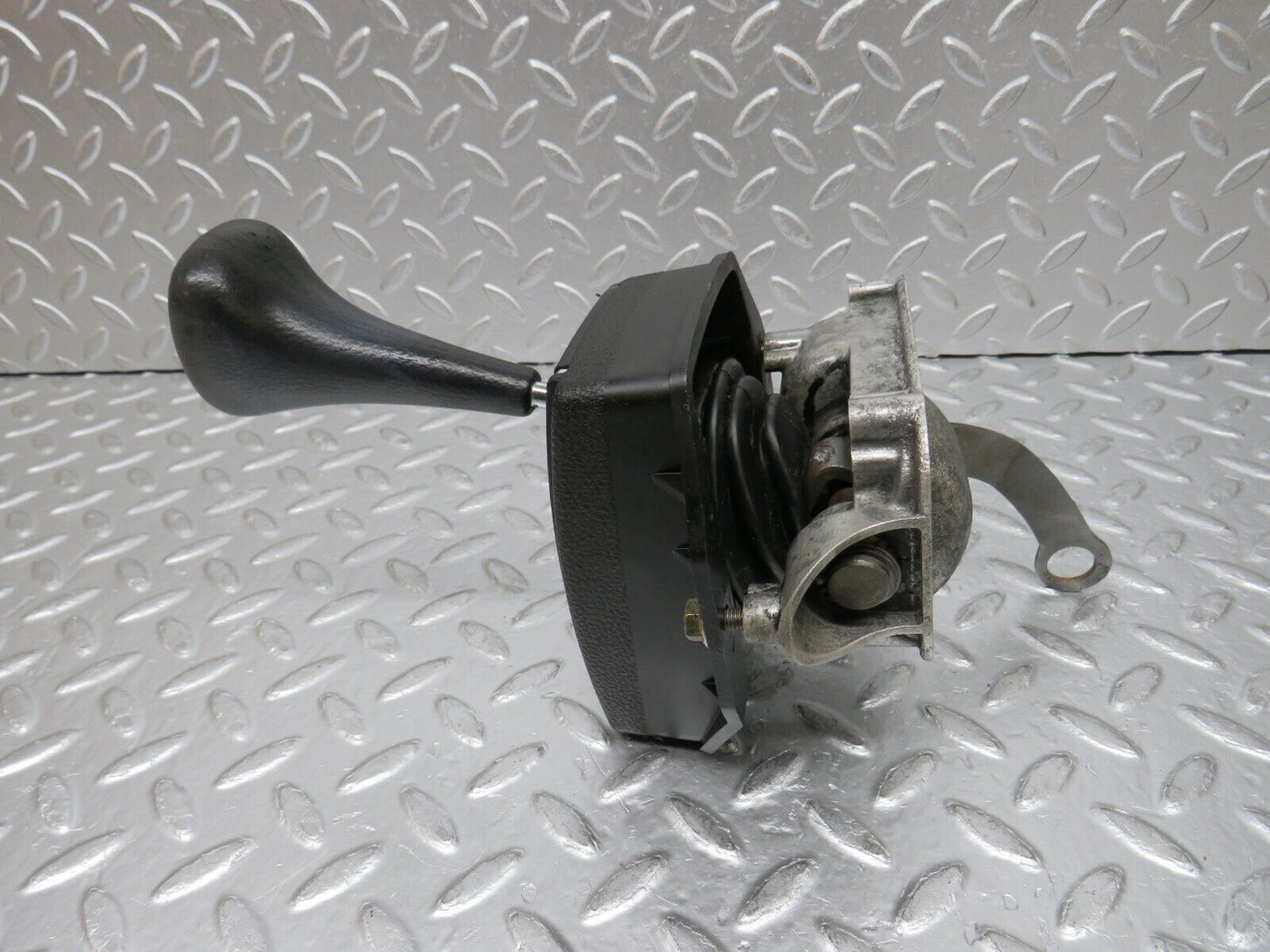 0760 Mercedes-Benz C107 350SLC Coupe Automatic Gear Shift Selector
