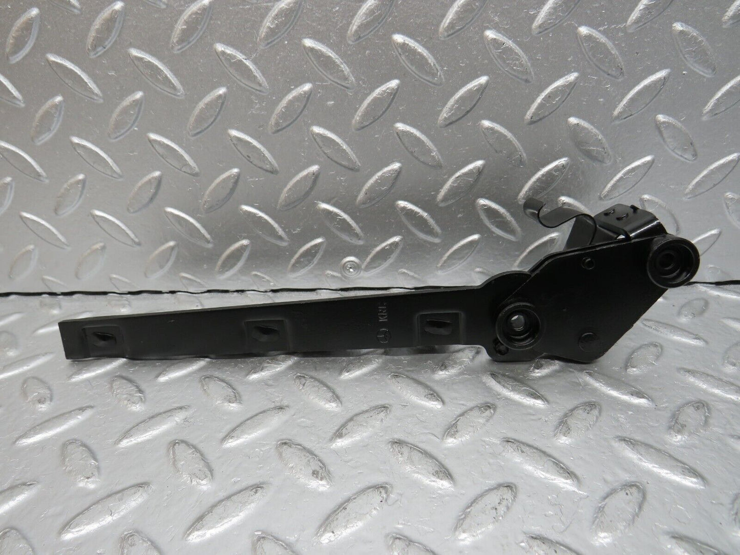 32546 Mercedes-Benz S124 300TE Wagon Trunk Floor Cover Hinge Pair