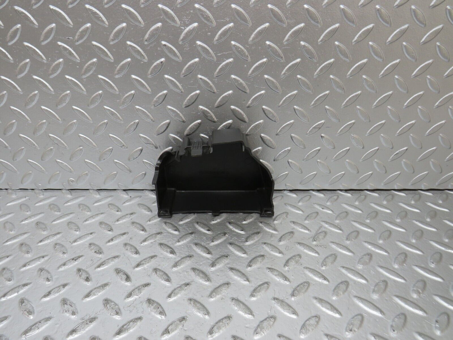 27290 Mercedes-Benz W123 280E Fuse Box Relay Cover 1235450146
