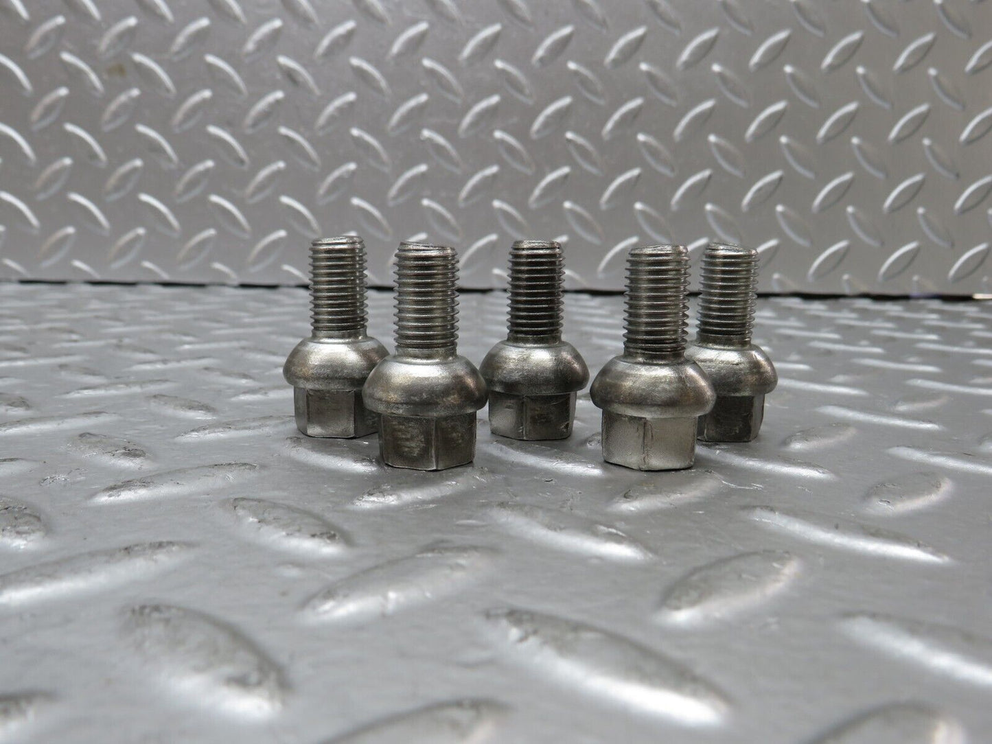 27431 Mercedes-Benz 5x Steel Wheel Lug Bolt M12x1.5