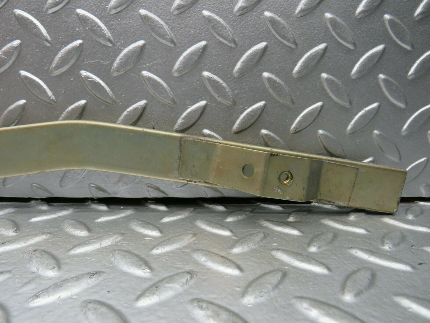 22899 Mercedes-Benz C107 450SLC Coupe Rear Left Window Channel