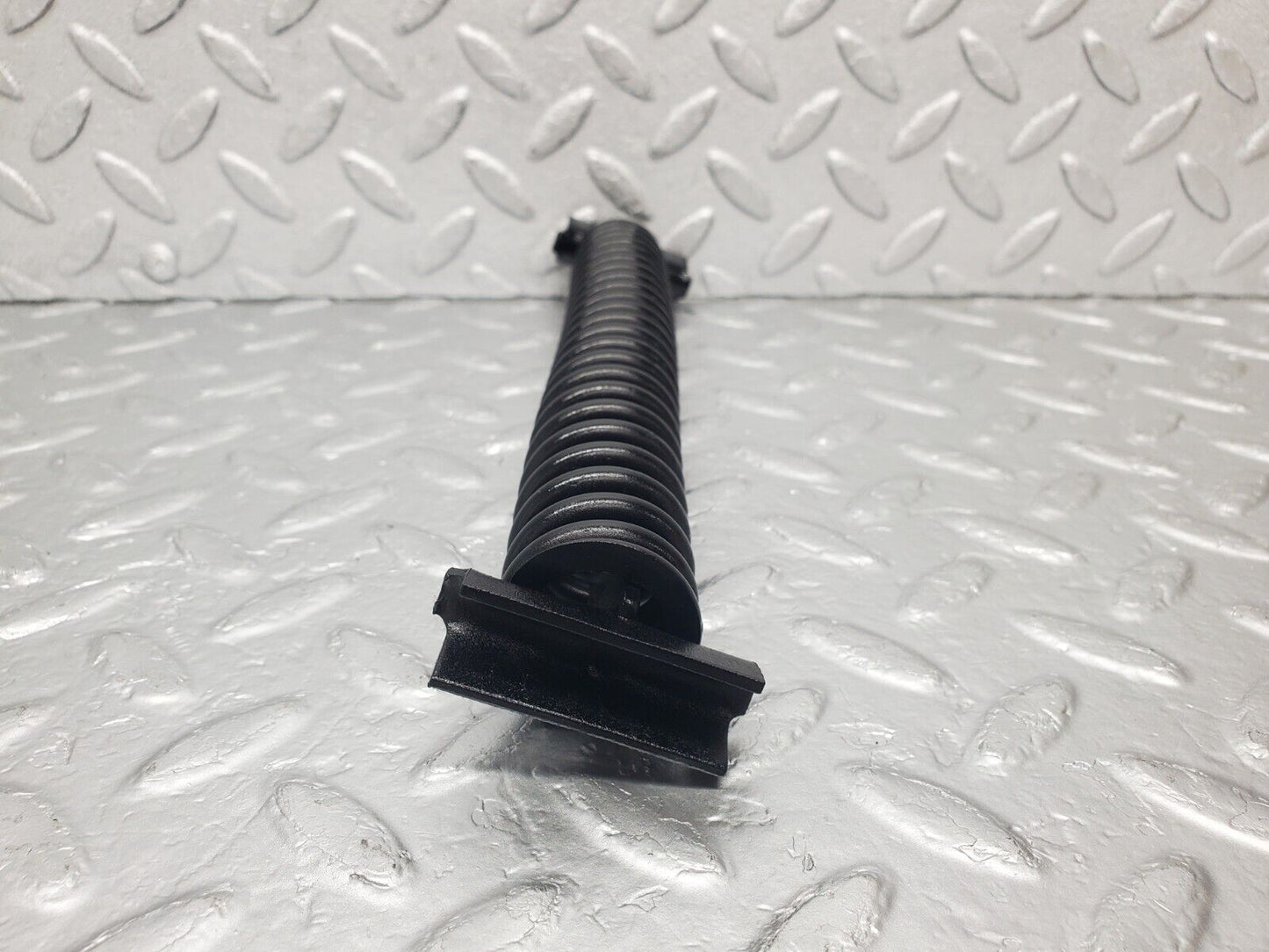 46130 Mercedes-Benz W105 PONTON Trunk Lid Hinge Spring