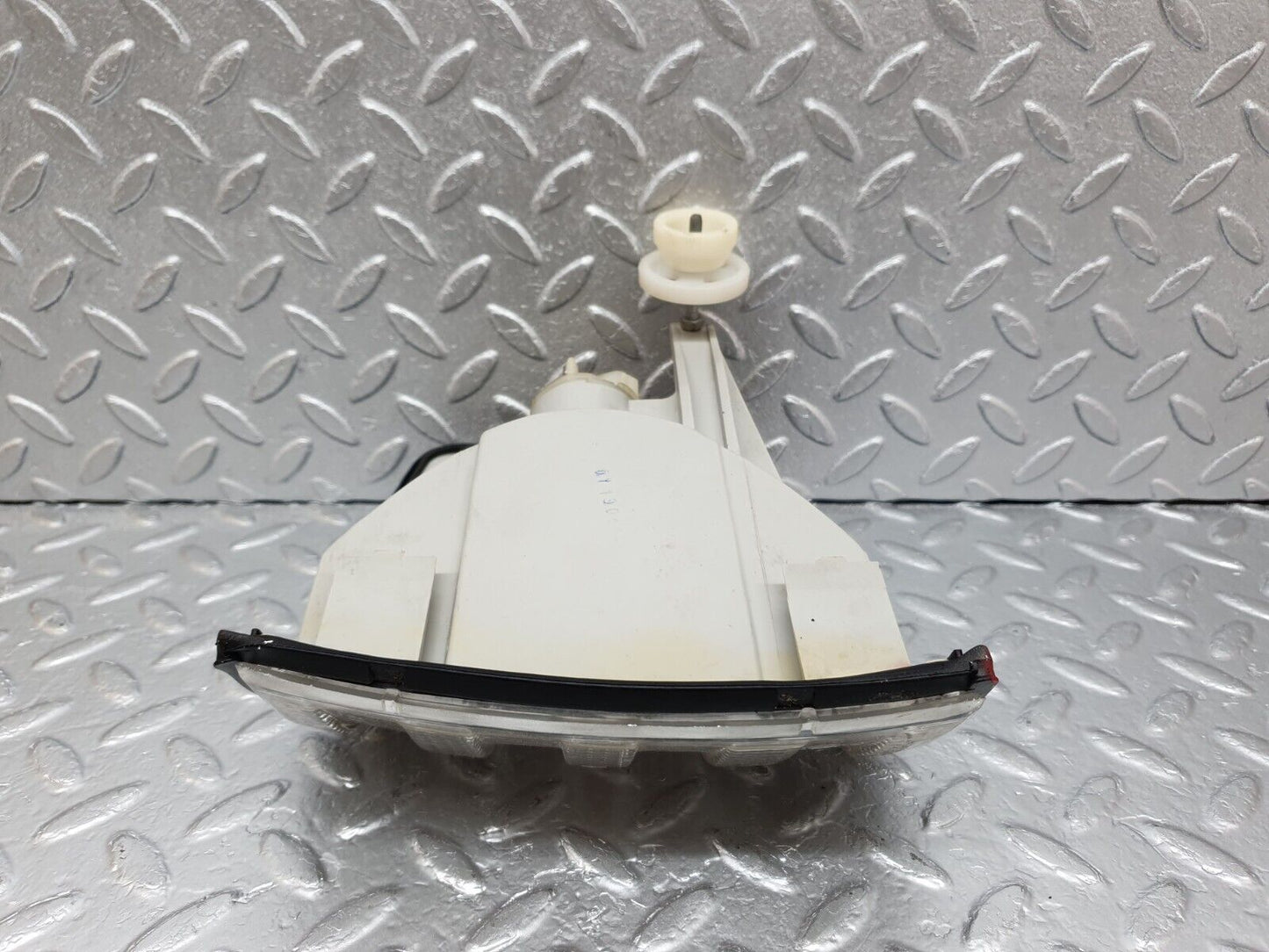 43700 Mercedes-Benz C126 380SEC Coupe Indicator Light Front Right 318-53454B