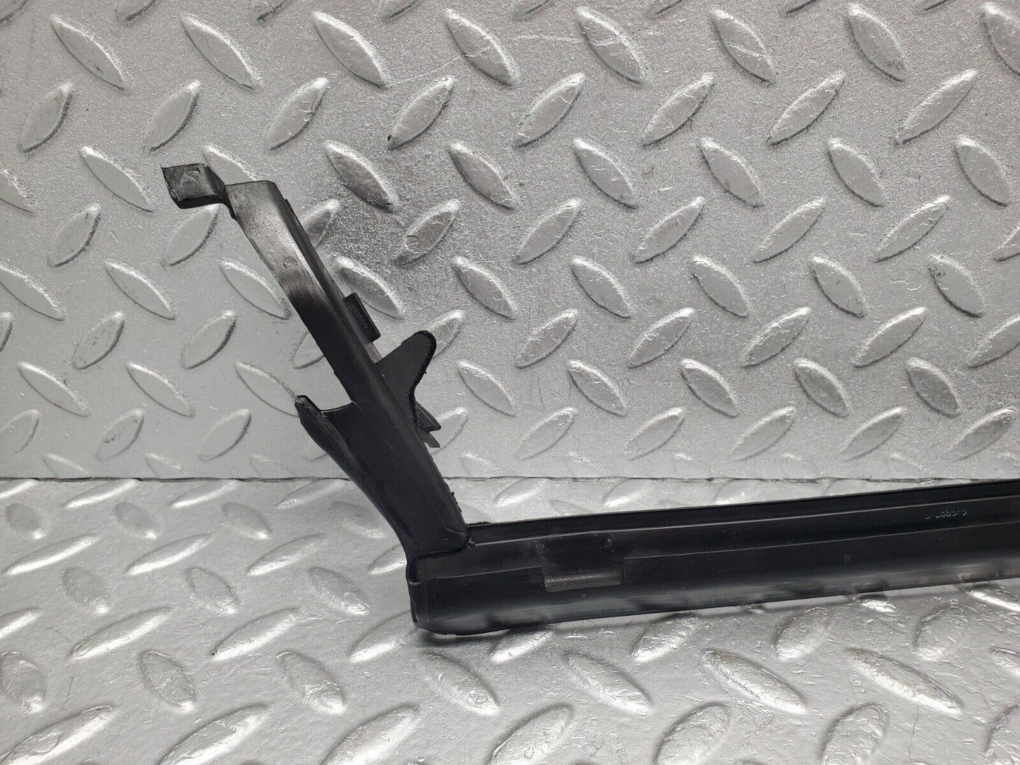 46745 Mercedes-Benz R129 320SL Coupe Left Door Seal Window Weatherstrip