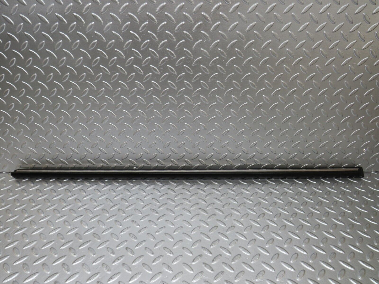 25600 Mercedes-Benz W123 200 Front Right Door Lower Moulding Trim