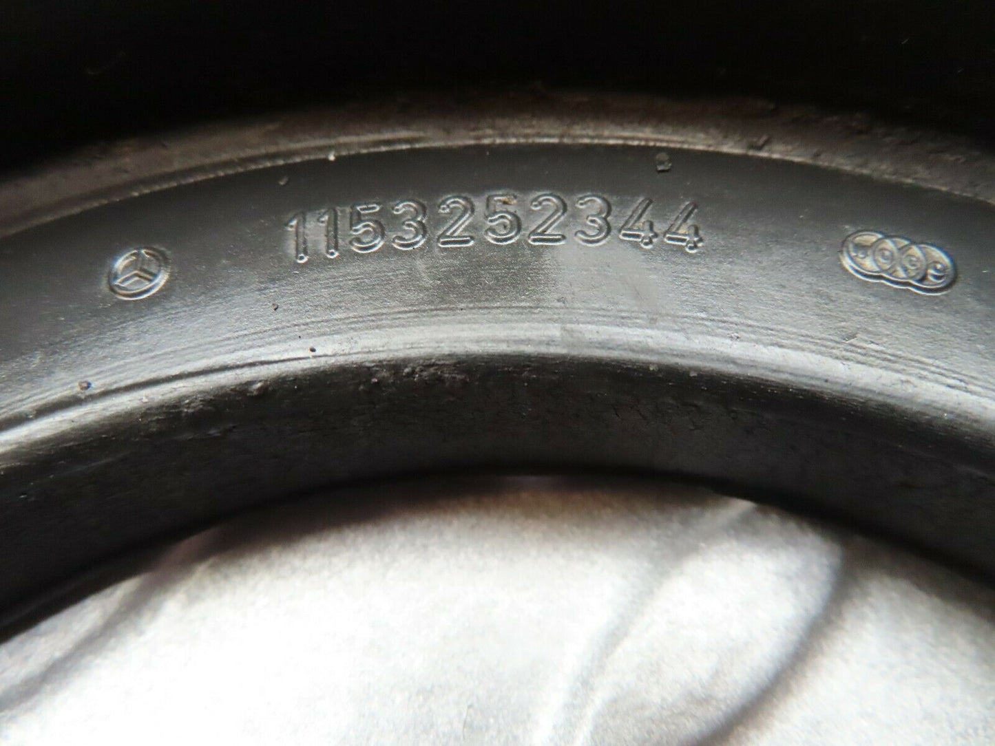4572 Mercedes-Benz W123 230E Rubber Buffer Suspension Rear 1153252344