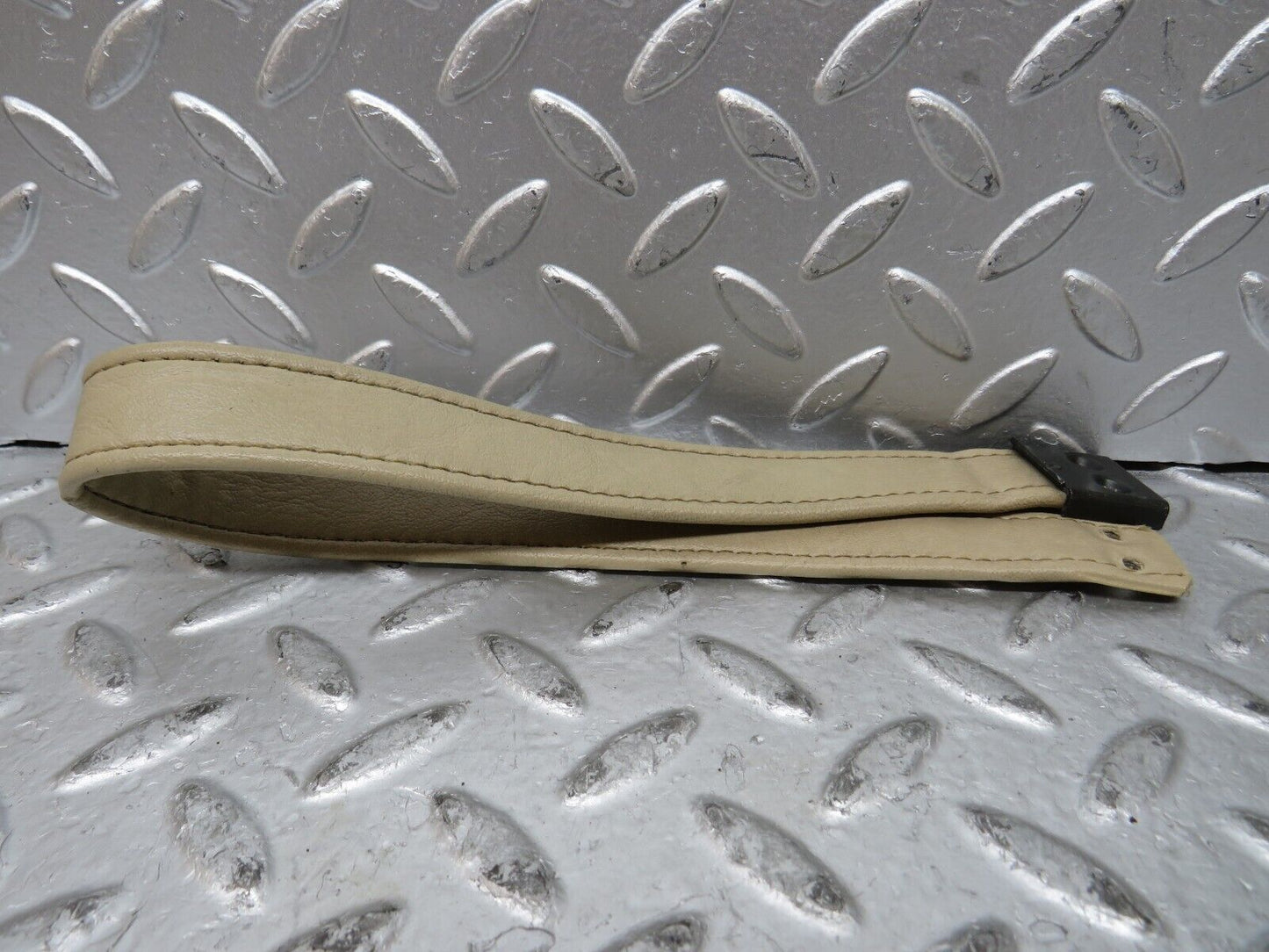 27584 Mercedes-Benz S124 300TE Wagon Tailgate Handle