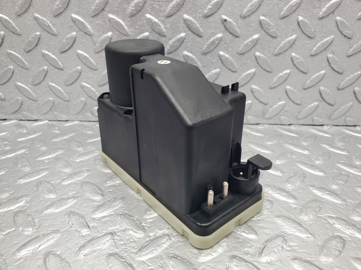 W201 Baby Benz central locking pump used OEM