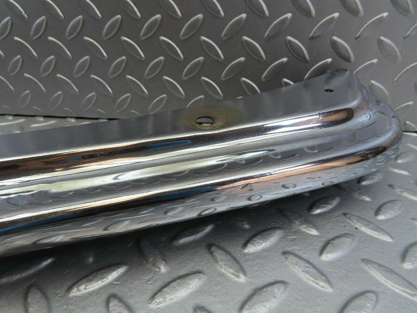 10613 Mercedes-Benz W108 Front Left Upper Bumper Corner