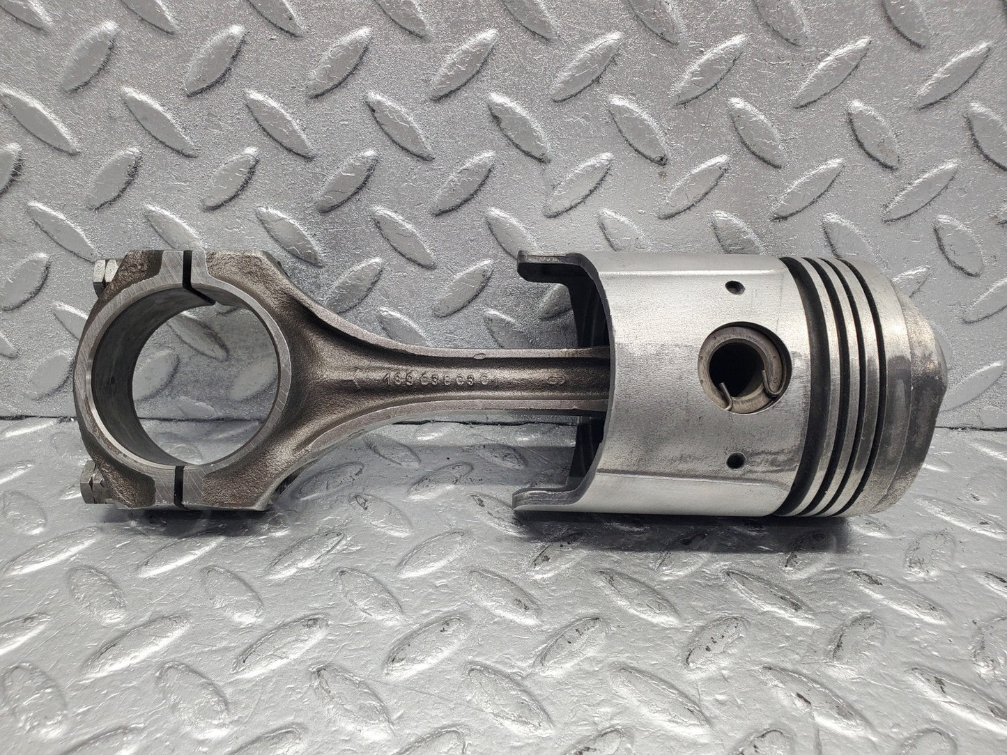 W112 piston and connecting rod used OEM