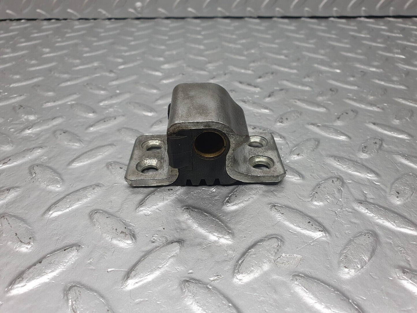 40915 Mercedes-Benz W126 300SE Door Lock Latch Left Side
