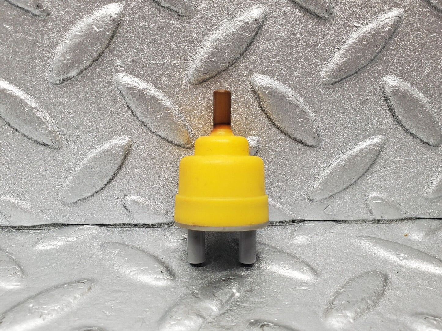 46670 Mercedes-Benz C123 280CE Coupe Vacuum Check Valve 1238000278