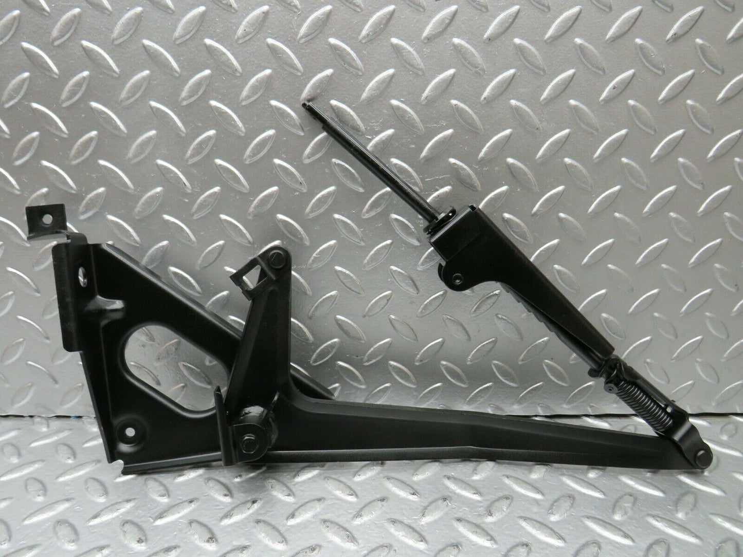 23061 Mercedes-Benz C123 230CE Coupe Handbrake Regulator