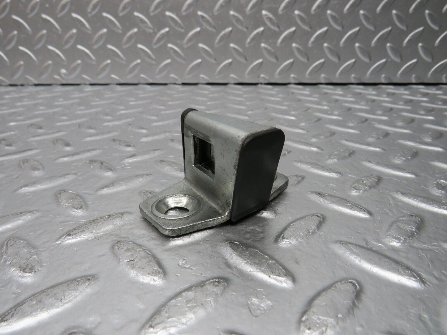 30754 Mercedes-Benz W201 190E 2.0L Door Lock Latch